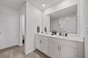 2526 Lily Dr, Haw River, NC 27258 - Photo 16