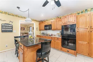 4550 Longworth Dr, Kernersville, NC 27284 - Photo 16