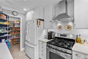 1201 Double Oaks Rd, Greensboro, NC 27410 - Photo 16