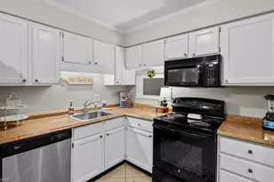 4653 Lawndale Dr, Greensboro, NC 27455 - Photo 6