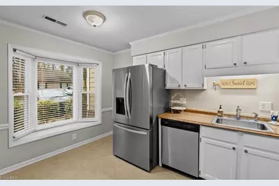 4653 Lawndale Drive, Greensboro, NC 27455 - Photo 8