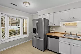 4653 Lawndale Dr, Greensboro, NC 27455 - Photo 8