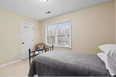 4653 Lawndale Drive, Greensboro, NC 27455 - Photo 28