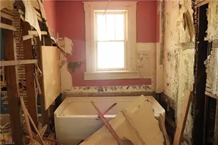 1433 Larkin St, High Point, NC 27262 - Photo 22