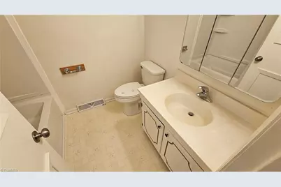 110 Hillside Court, King, NC 27021 - Photo 10