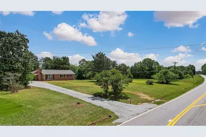 7792 Nc Highway 68, Stokesdale, NC 27357 - Photo 2