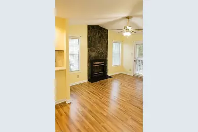 2700 Preston Woods Lane #9, Fayetteville, NC 28304 - Photo 2