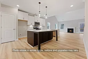 1927 Broadway Dr, Graham, NC 27253 - Photo 4