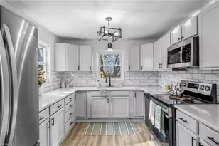 5038 Longbrook Cir, Winston-Salem, NC 27105 - Photo 2