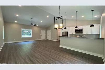 148 Buena Vista Drive, Pilot Mountain, NC 27041 - Photo 18