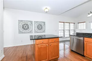 4603 Village Square Ct, Greensboro, NC 27409 - Photo 10