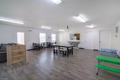 402 Worth Street, Mount Airy, NC 27030 - Photo 22