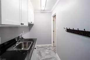 2822 Bedford St, Burlington, NC 27215 - Photo 20