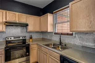 615 Old Heritage Trail, Greensboro, NC 27401 - Photo 14