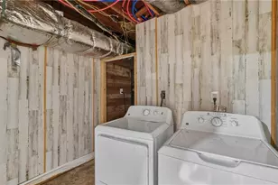 1111 Morningside Dr, Burlington, NC 27217 - Photo 30