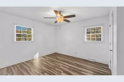 1111 Morningside Drive, Burlington, NC 27217 - Photo 18