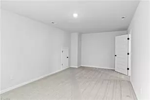 7260 Huntgate Dr, Kernersville, NC 27284 - Photo 24