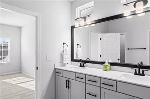 7260 Huntgate Dr, Kernersville, NC 27284 - Photo 20