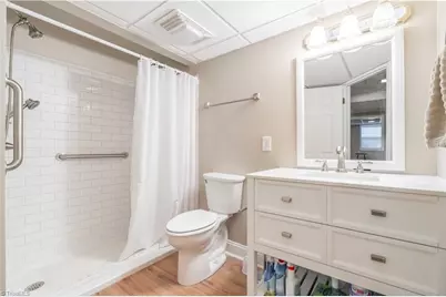 5250 Meadowlark Glen Lane, Winston-Salem, NC 27106 - Photo 32