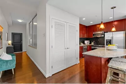 201 N Elm Street #604, Greensboro, NC 27401 - Photo 14
