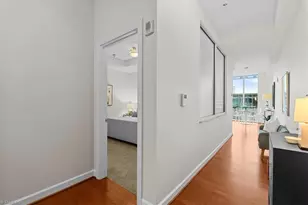 201 N Elm St, Greensboro, NC 27401 - Photo 24