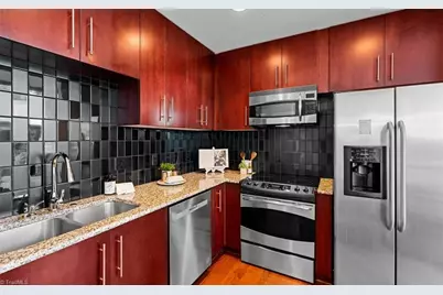 201 N Elm Street #604, Greensboro, NC 27401 - Photo 18