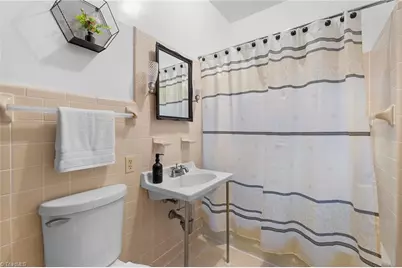 403 Spring Street, Thomasville, NC 27360 - Photo 10