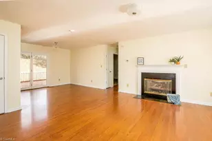 627 Woodland Cir, Asheboro, NC 27203 - Photo 2