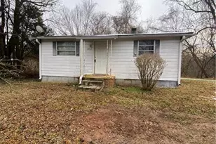 148 East St, Milton, NC 27305 - Photo 2