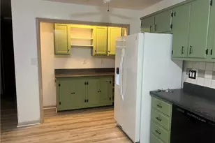 124 Kimberly St, Mount Airy, NC 27030 - Photo 4