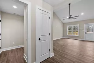 125 Albertson Rd, Thomasville, NC 27360 - Photo 12