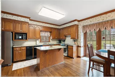 924 Ashley Glen Drive, Winston-Salem, NC 27104 - Photo 22