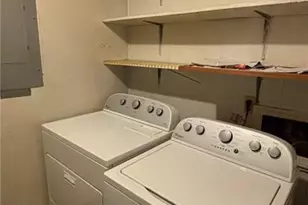 2223 Meloine Ln, Greensboro, NC 27407 - Photo 12