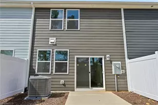 210 Parker Ln, Mebane, NC 27302 - Photo 32