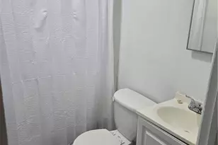 2405 McConnell Rd, Greensboro, NC 27401 - Photo 8