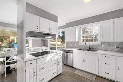 4 Chesterfield Court, Greensboro, NC 27410 - Photo 14