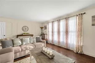 4 Chesterfield Ct, Greensboro, NC 27410 - Photo 8