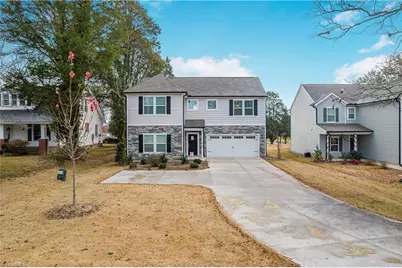 4627 Shattalon Drive, Winston-Salem, NC 27106 - Photo 16