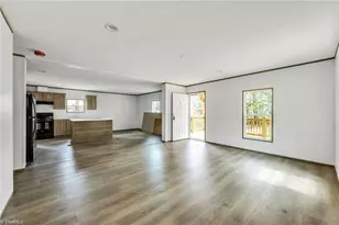 253 Ridge Top Rd, North Wilkesboro, NC 28659 - Photo 6