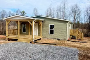 253 Ridge Top Rd, North Wilkesboro, NC 28659 - Photo 2