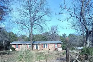 5200 Robinwood Dr, Charlotte, NC 28215 - Photo 1