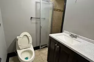 5200 Robinwood Dr, Charlotte, NC 28215 - Photo 6