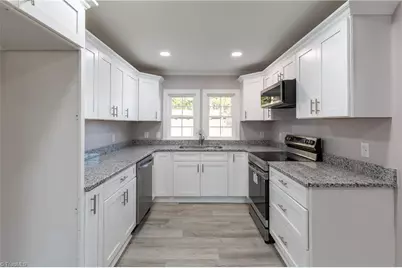 1517 Skeet Club Road, High Point, NC 27265 - Photo 4