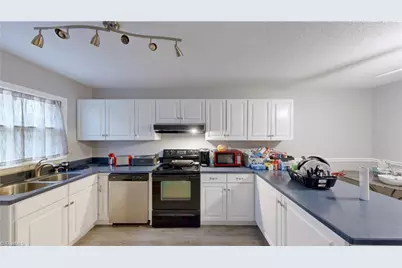 2701 Centennial Street N #F, High Point, NC 27265 - Photo 4