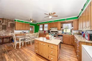 827 Shell Rd, Thomasville, NC 27360 - Photo 10