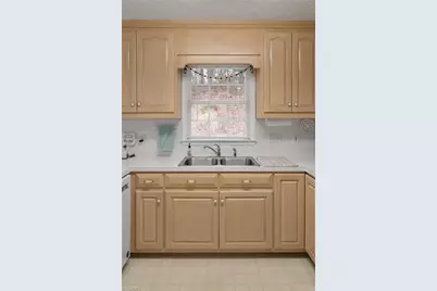 273 S Boyles Street, Pilot Mountain, NC 27041 - Photo 16