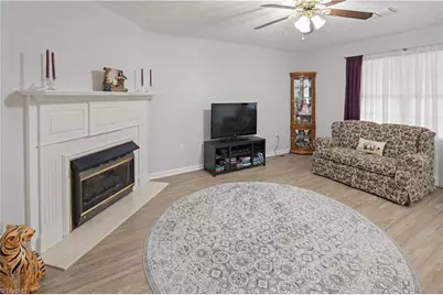 273 S Boyles Street, Pilot Mountain, NC 27041 - Photo 10