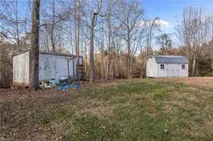 950 Waggoner Neal Rd, Walkertown, NC 27051 - Photo 46