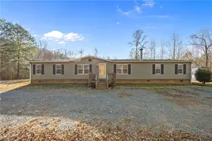 950 Waggoner Neal Rd, Walkertown, NC 27051 - Photo 1
