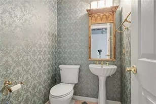 1007 Kings Arms Ct, High Point, NC 27262 - Photo 14